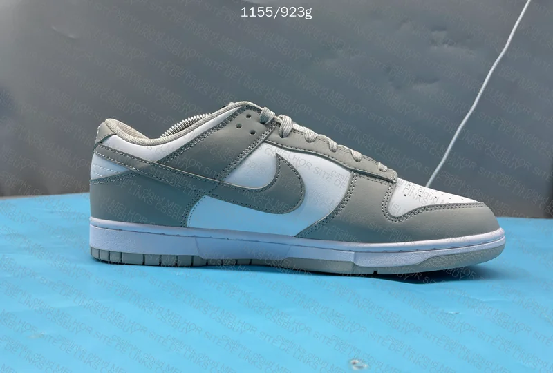 VT version Dunk White Gray 3