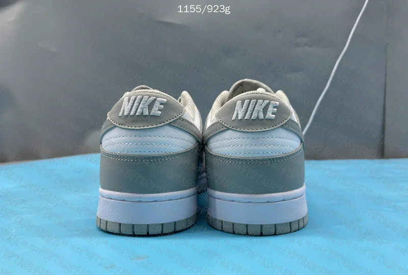 VT version Dunk White Gray 9