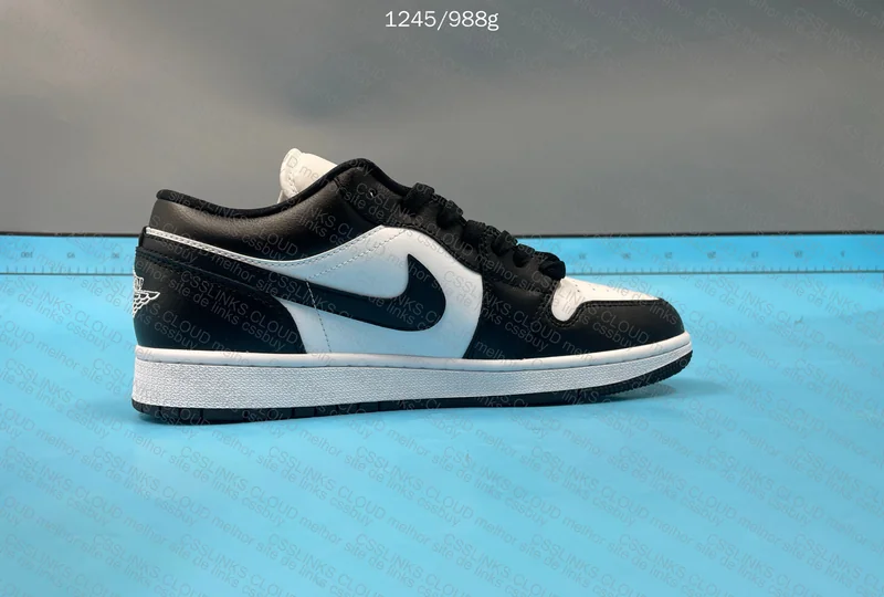 Women’s Air Jordan 1 Low 7