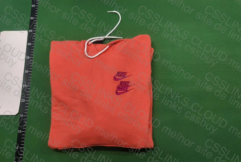 WORLD TOUR Orange 3