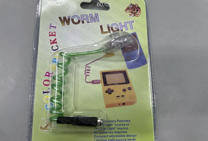 worm light gameboy color 2