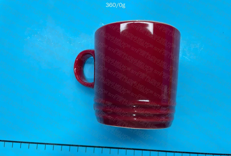 Le Creuset Cup 4