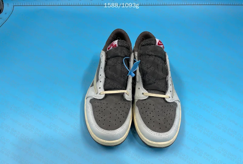 Y3 BATCH Travis Scott x Air Jordan 1 Low Reverse Mocha 2