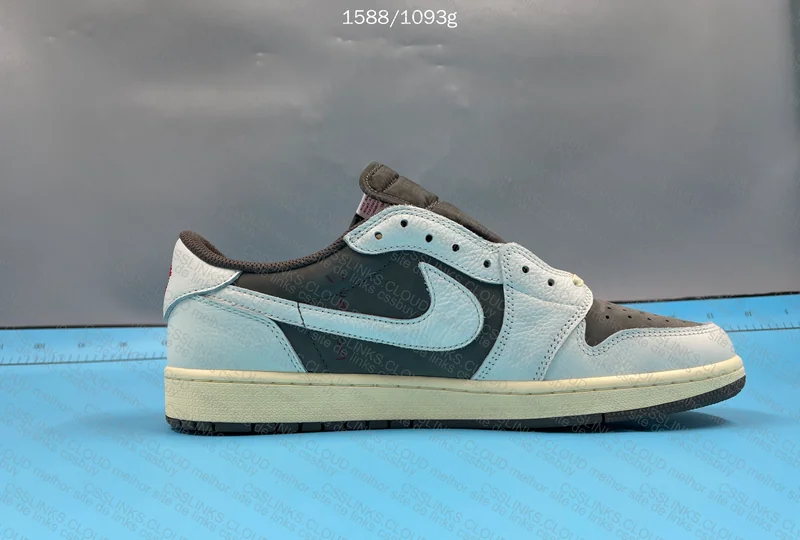 Y3 BATCH Travis Scott x Air Jordan 1 Low Reverse Mocha 3