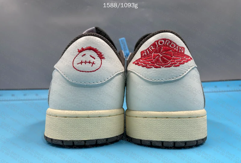 Y3 BATCH Travis Scott x Air Jordan 1 Low Reverse Mocha 4