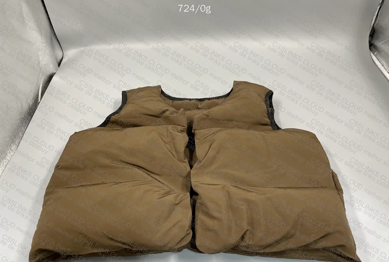 YE SEASON 8 YEEZY PUFFER VEST (Worn in Jesus is King) 4