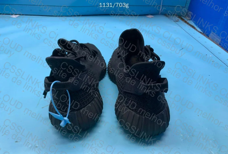 Yeezi 350 V2 - Onyx 4