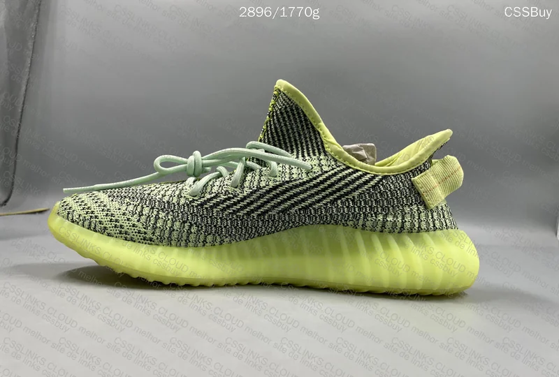 Yeezy 350 | 2 for 130y 10