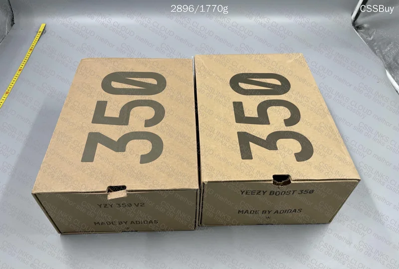 Yeezy 350 | 2 for 130y 3
