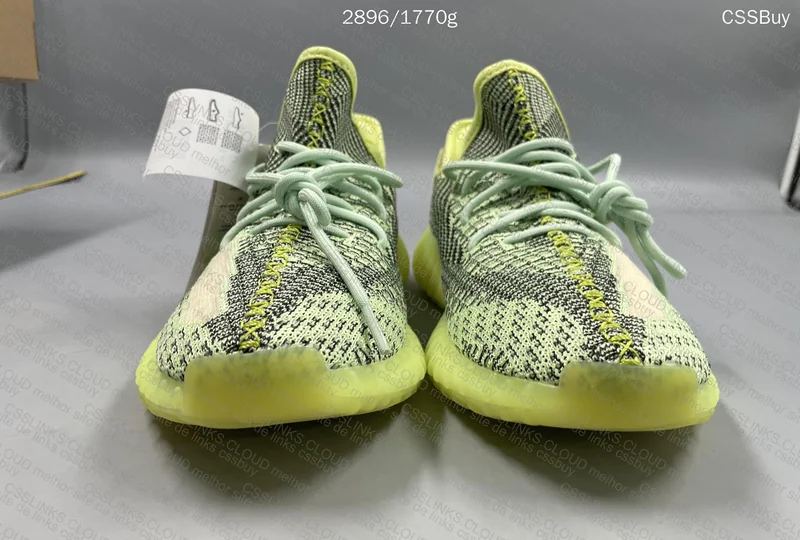 Yeezy 350 | 2 for 130y 6