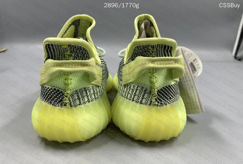 Yeezy 350 | 2 for 130y 8
