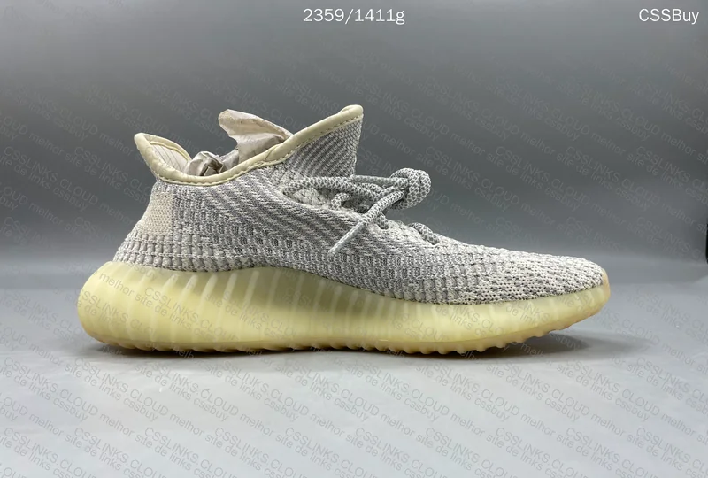 Yeezy 350: 2 for 130y + 20y (internal shipping) 2