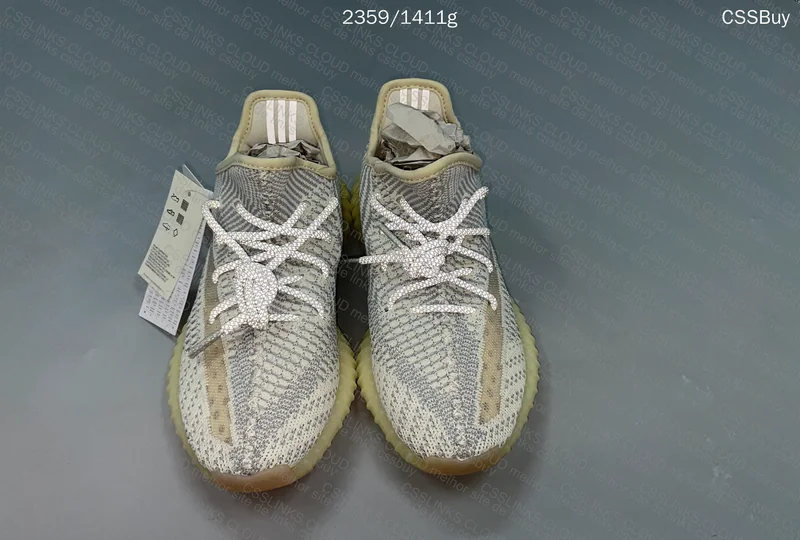 Yeezy 350: 2 for 130y + 20y (internal shipping) 3