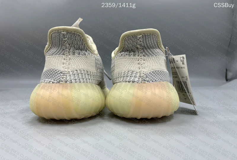 Yeezy 350: 2 for 130y + 20y (internal shipping) 4