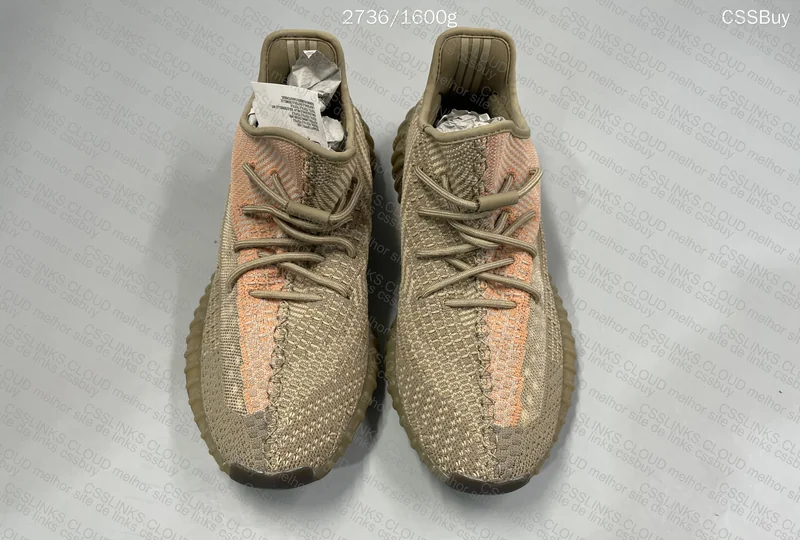 Yeezy 350: 2 for 130y + 20y (internal shipping) 2