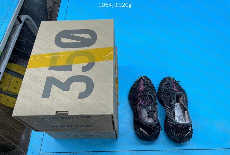 yeezy 350 29 y - blindbox