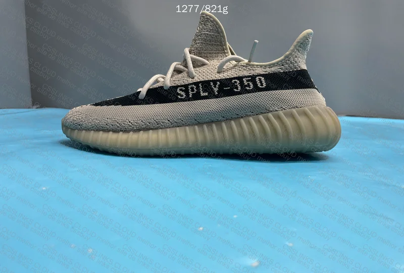 Yeezy 350 - 59¥