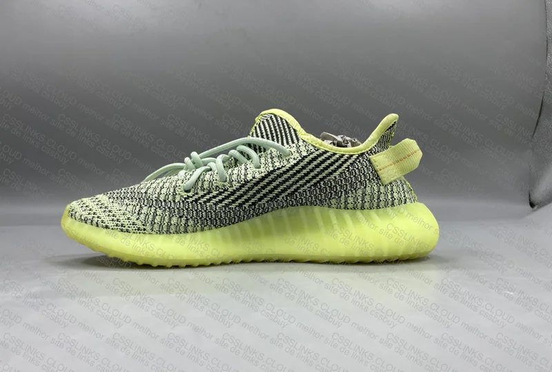 Yeezy 350 | 65y cada 2