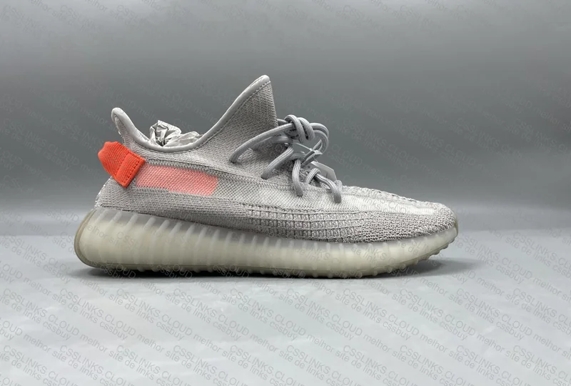 Yeezy 350 | 65y cada 3