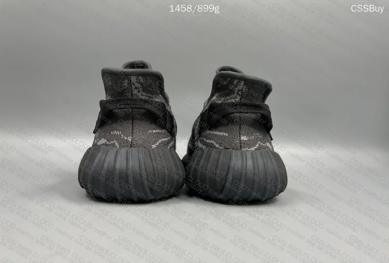Yeezy 350-Ajuda 3