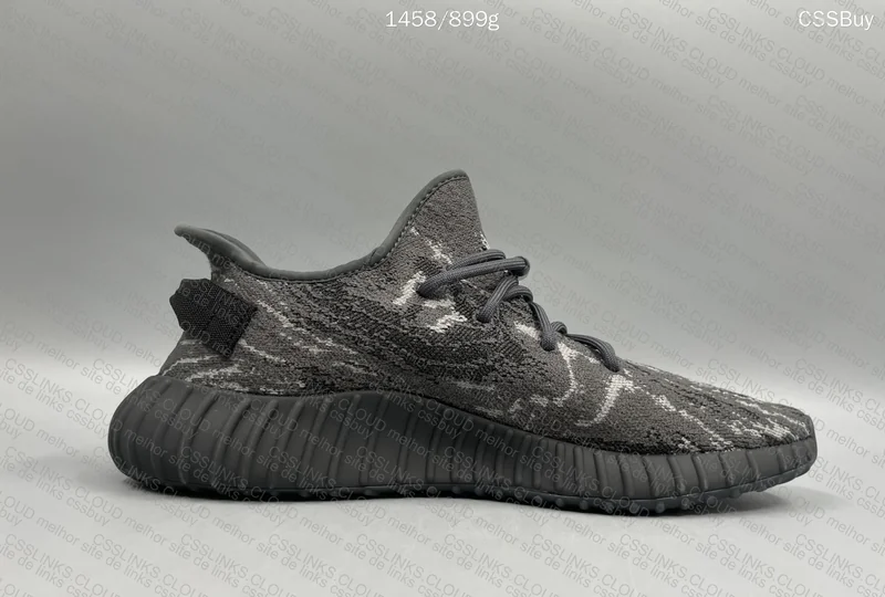 Yeezy 350-Ajuda 4