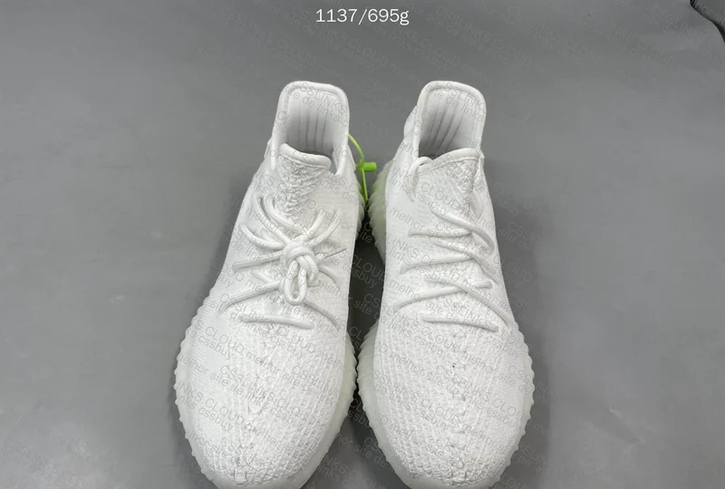 Yeezy 350 (ajuda pfv)