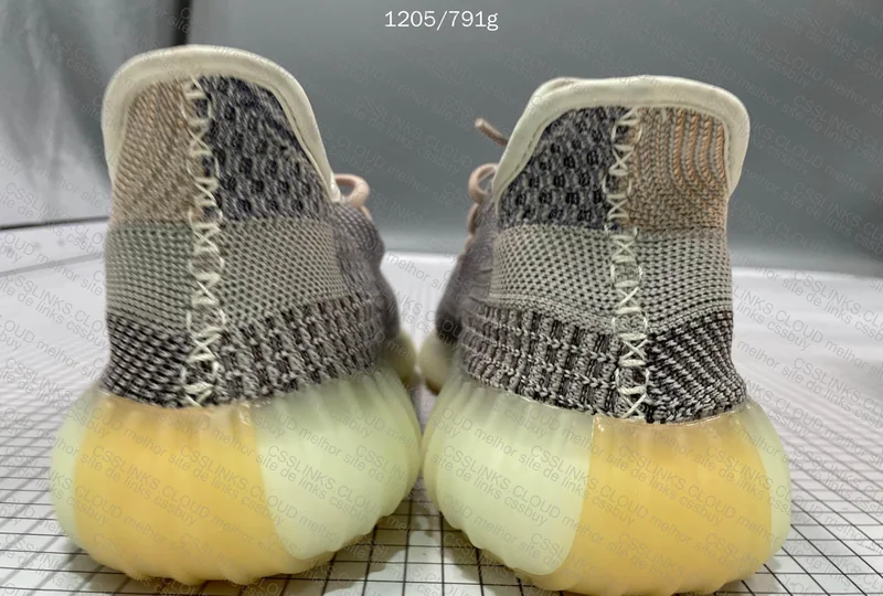 Yeezy 350 ALEATORIO 99y (black friday) 5