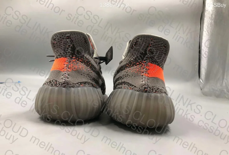 YEEZY 350 BELUGA REFLETIVO 4