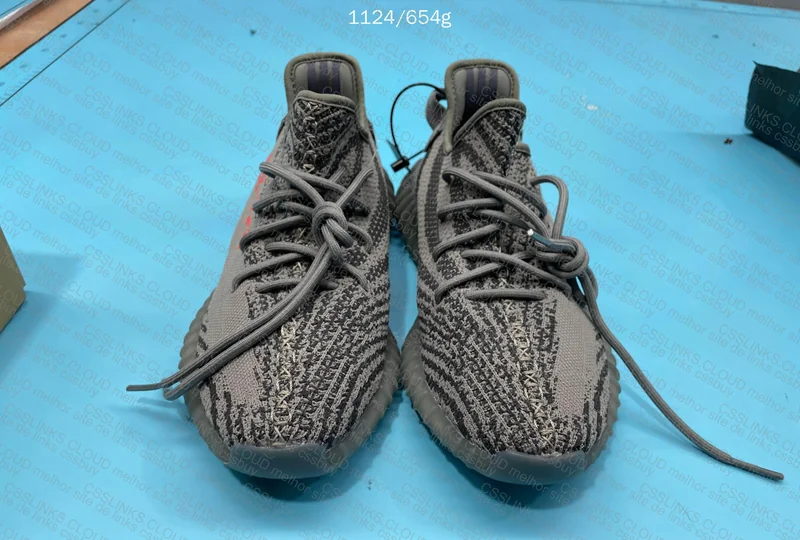Yeezy 350 Beluga v2
