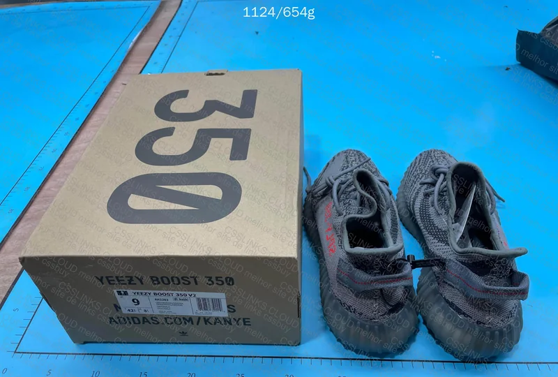 Yeezy 350 Beluga v2 6
