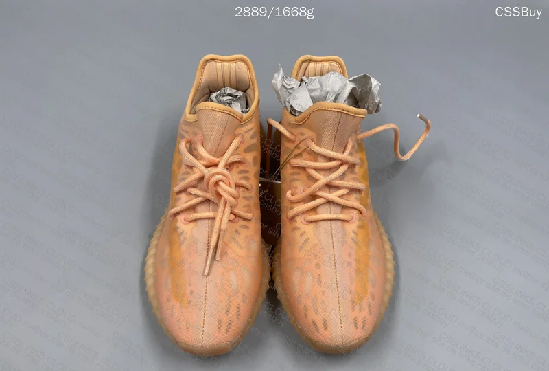 yeezy 350 blind box