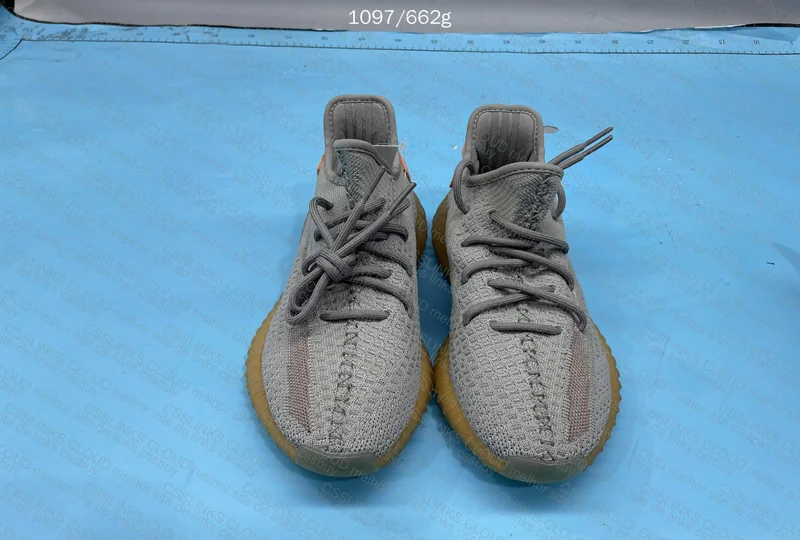 Yeezy 350 - Blind Box