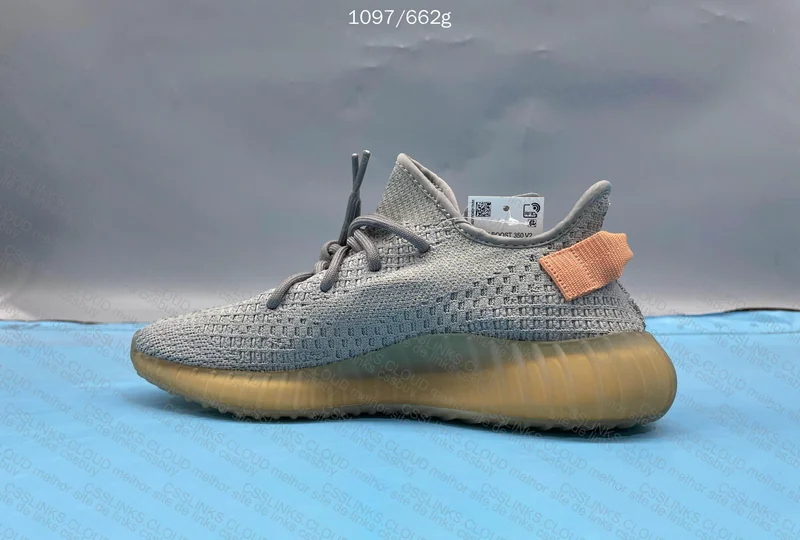 Yeezy 350 - Blind Box 3