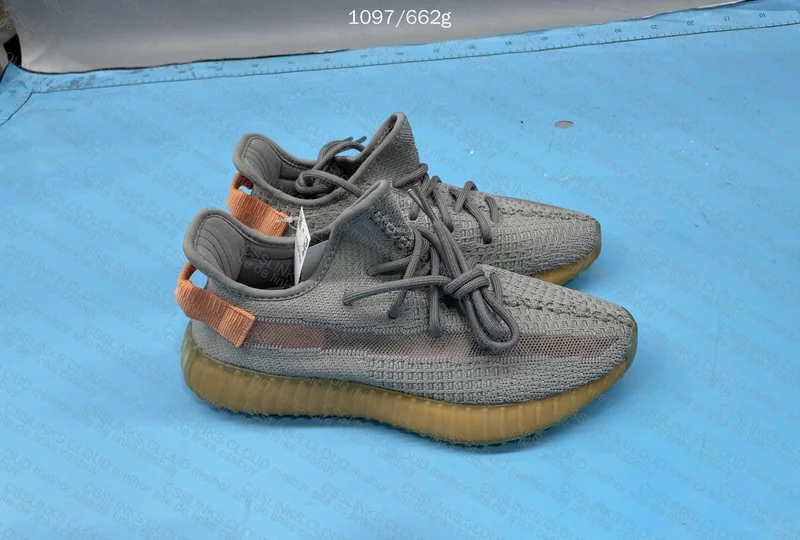Yeezy 350 - Blind Box 6