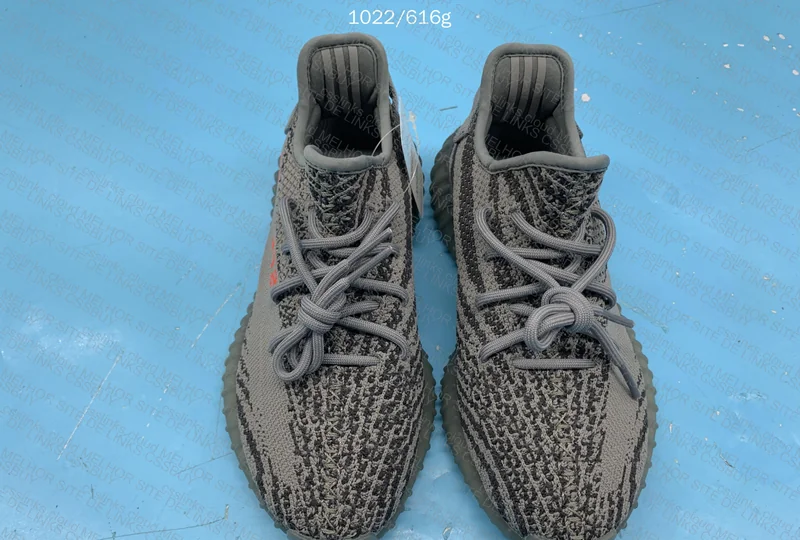 YEEZY 350 - blind box 3