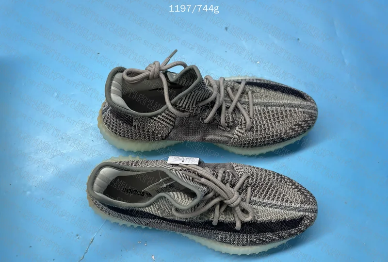 Yeezy 350 blind box 4