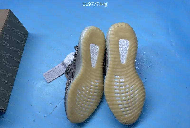 Yeezy 350 blind box 8