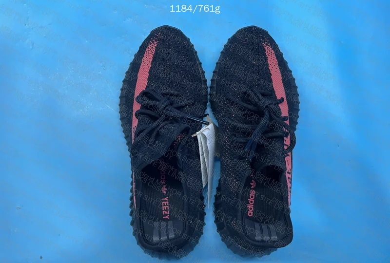 Yeezy 350 (blind box) 2