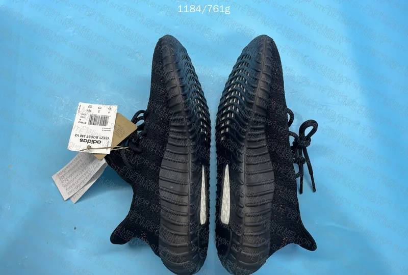 Yeezy 350 (blind box) 3