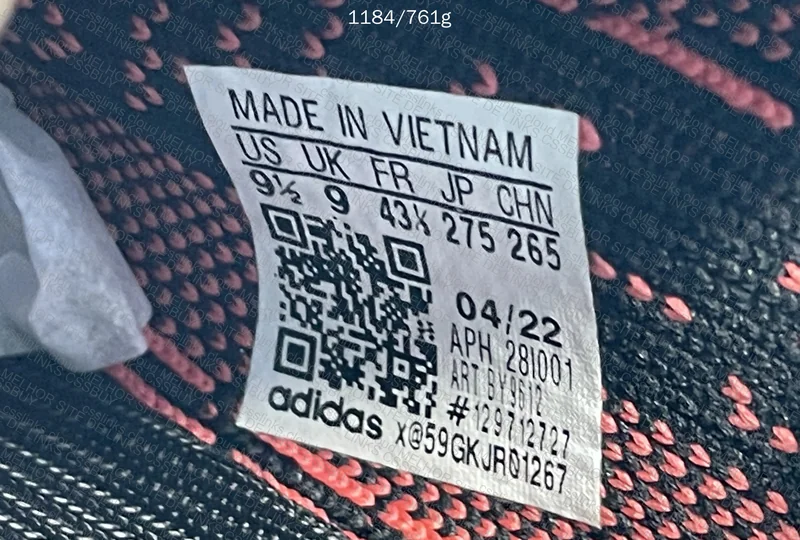 Yeezy 350 (blind box) 4