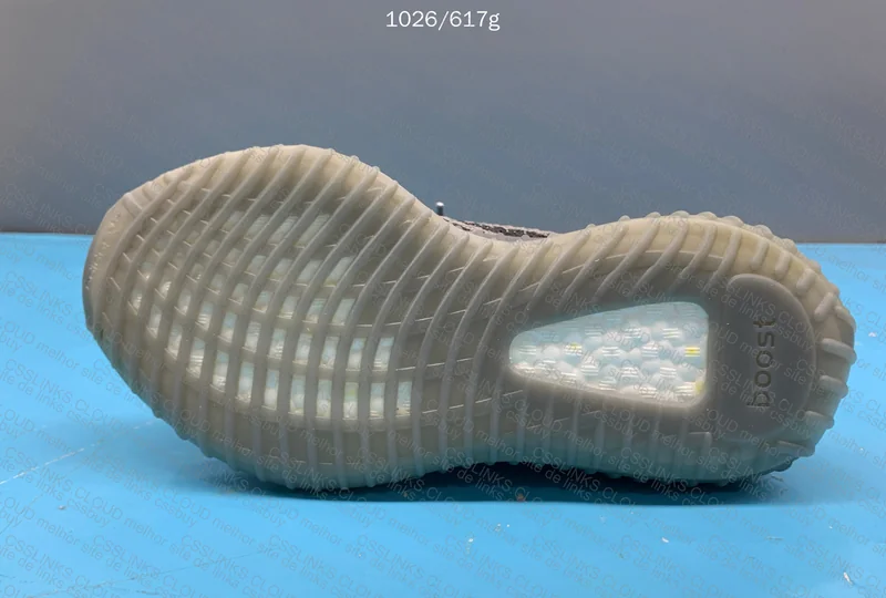Yeezy 350 blindbox 6