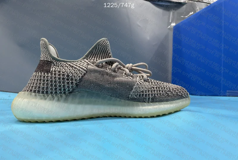Yeezy 350 blindbox 4