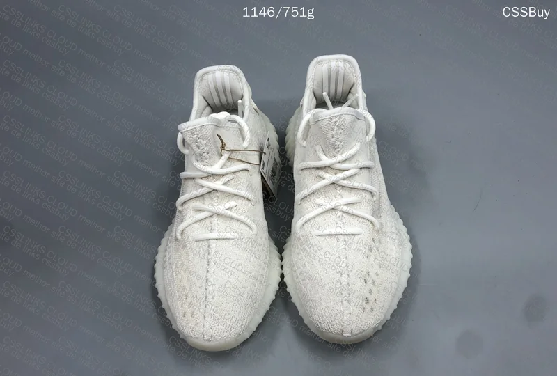 Yeezy 350 Bone