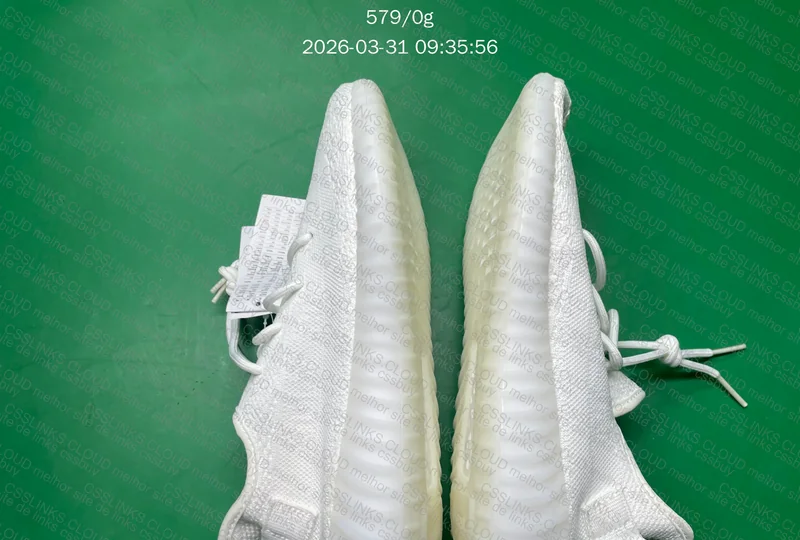 Yeezy 350 Branco 8