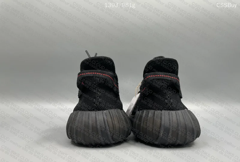 Yeezy 350 Bred 4