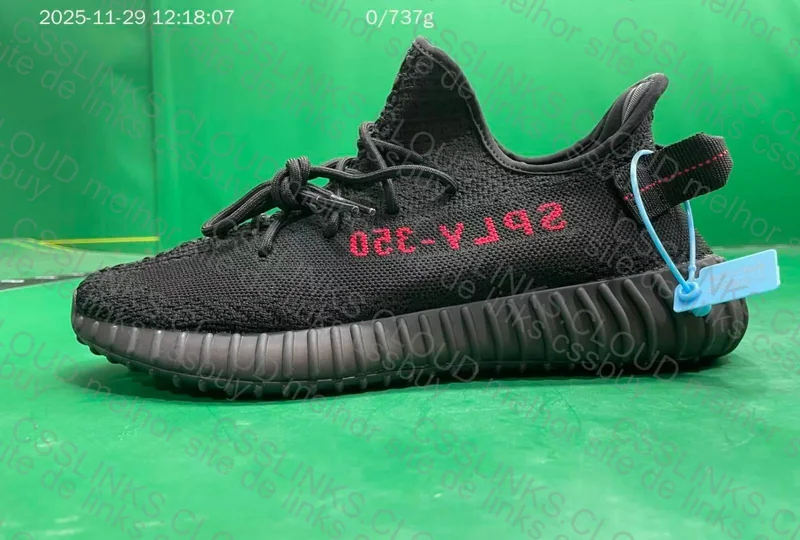 Yeezy 350 Bred