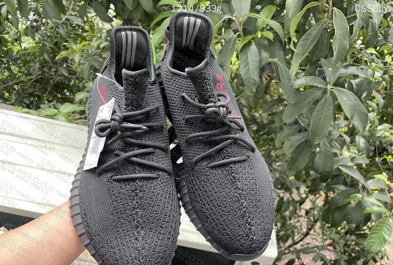 Yeezy 350 'Bred' with Natural Light
