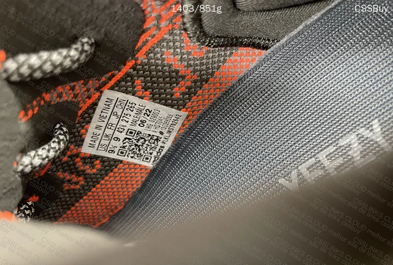 Yeezy 350 Carbon Beluga 5