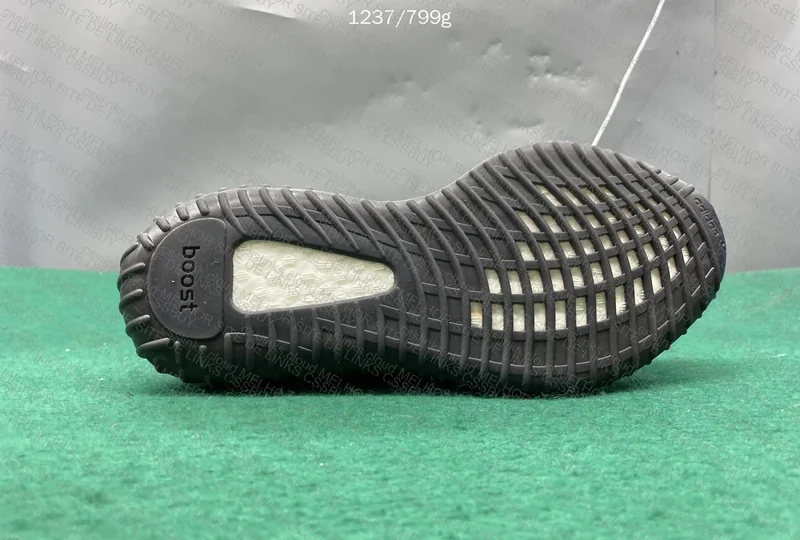 Yeezy 350 “Carbon Beluga” 6