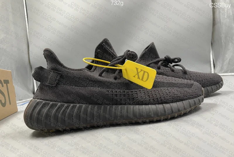Yeezy 350 - Cinder - 119¥ 4